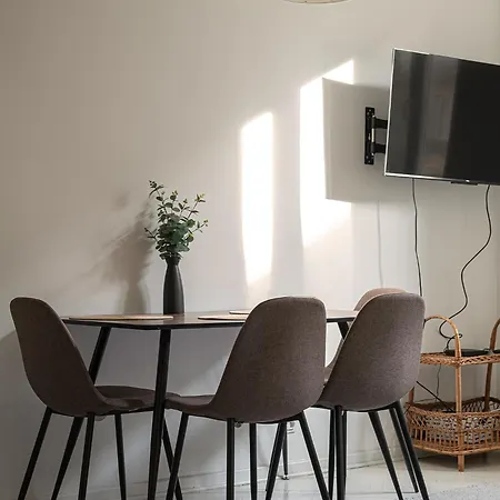 Lejlighed Rentplanet - Politechnika *